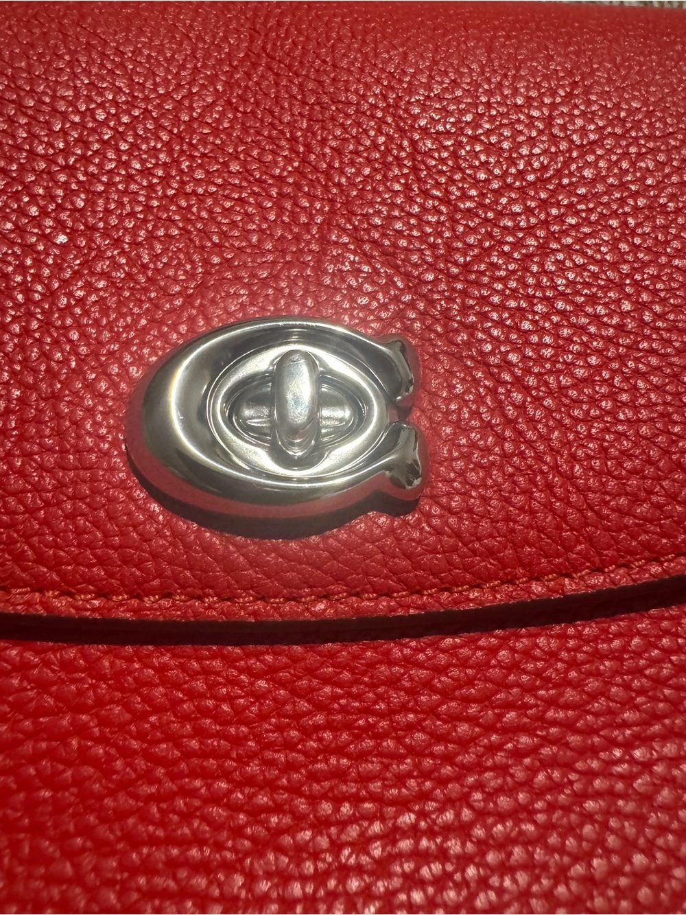 COACH Cassie 19 Heart Strap Crossbody Bag with Turnlock Closure - Picture 3 of 15